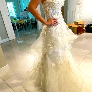 Monique Lhullier wedding dress